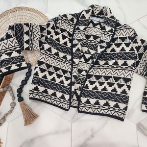 WOMEN'S size Small,  cutest black & white Aztec blazer jacket by [ Bedford Fair]